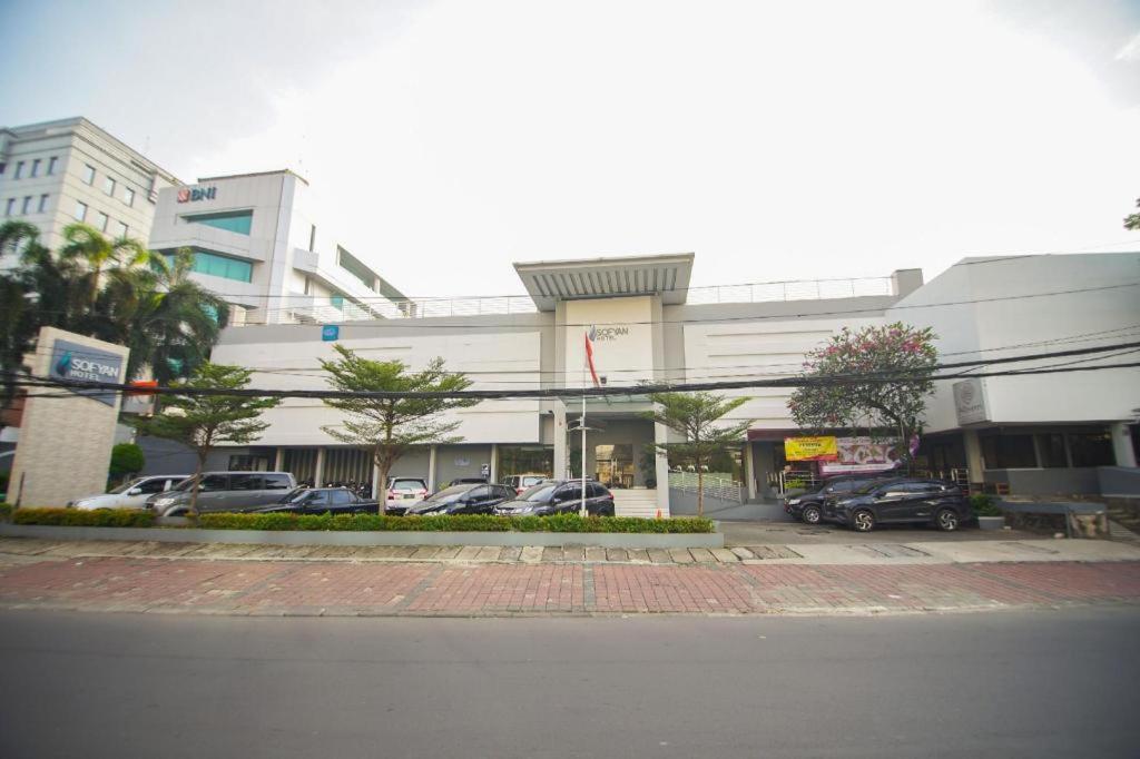 Sofyan Hotel Soepomo Jacarta Exterior foto